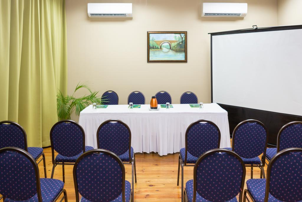 The Liguanea Club Hotel Kingston Buitenkant foto