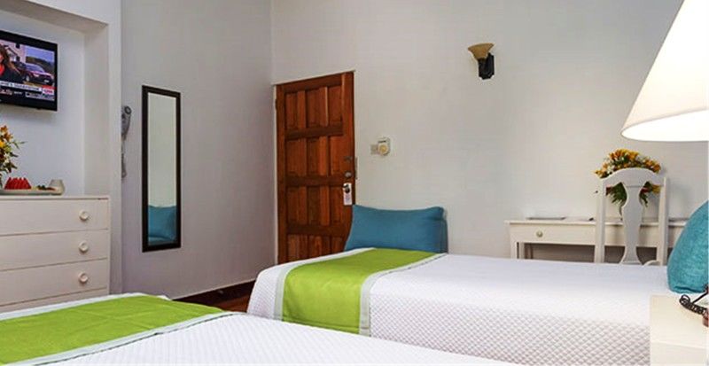 The Liguanea Club Hotel Kingston Buitenkant foto