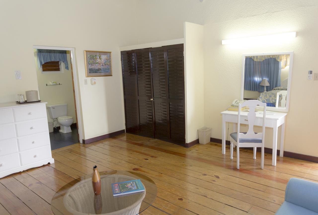 The Liguanea Club Hotel Kingston Buitenkant foto